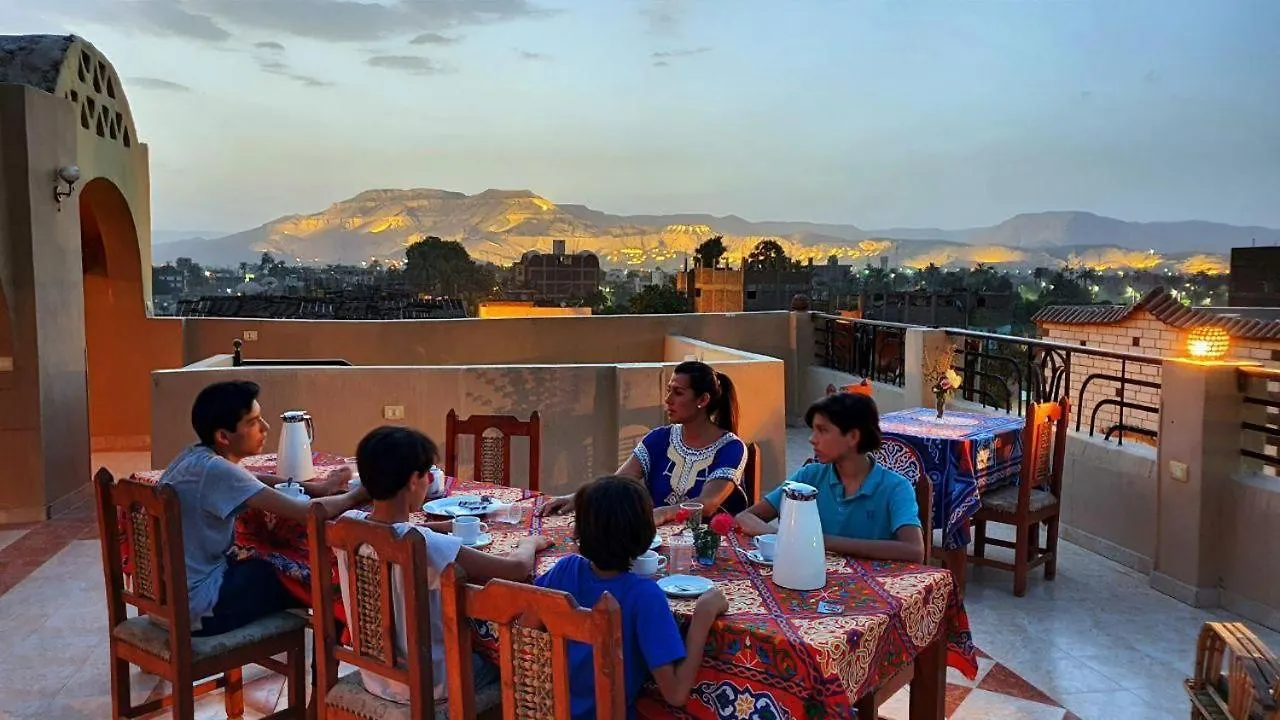 Cream Hostel Luxor
