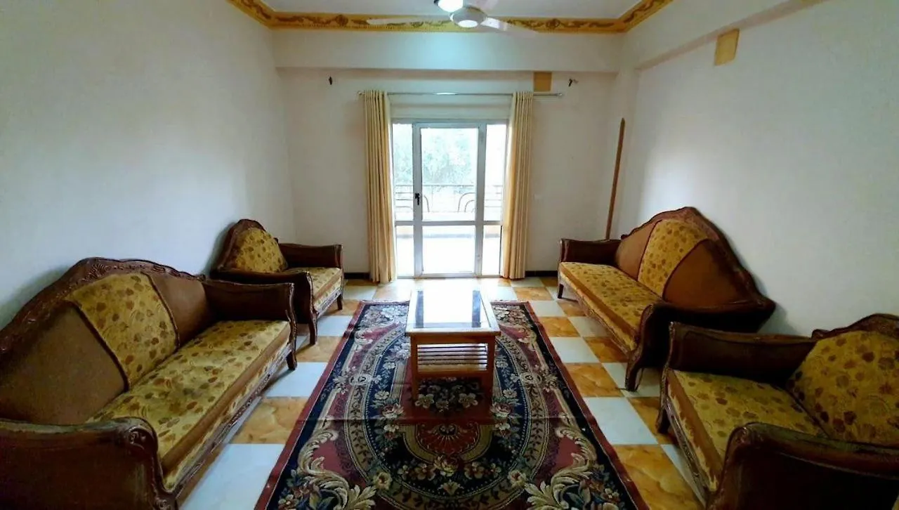 Cream Hostel Luxor Guest house