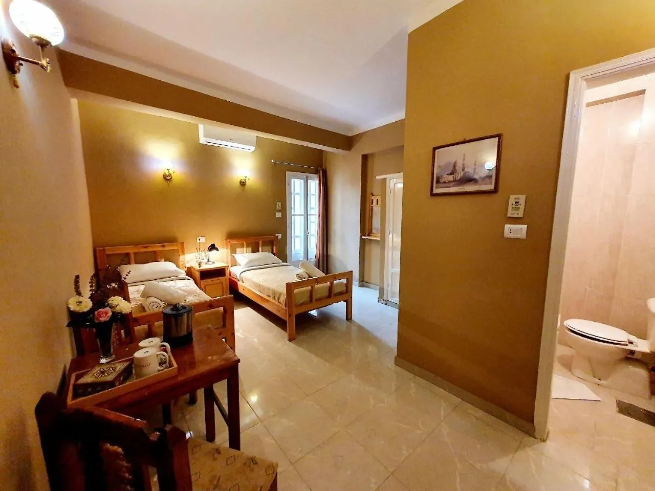 Cream Hostel Luxor