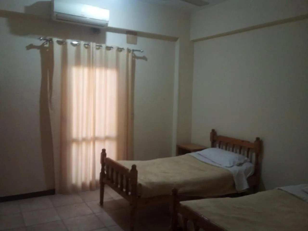 Cream Hostel Luxor