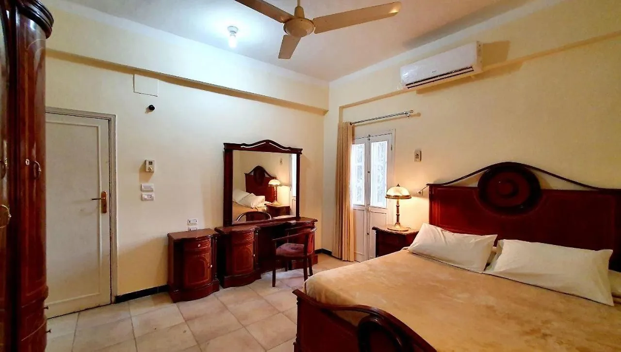 Cream Hostel Luxor Egypt